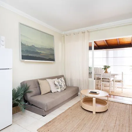 Tranquil Coastal Escape, Appartement *
